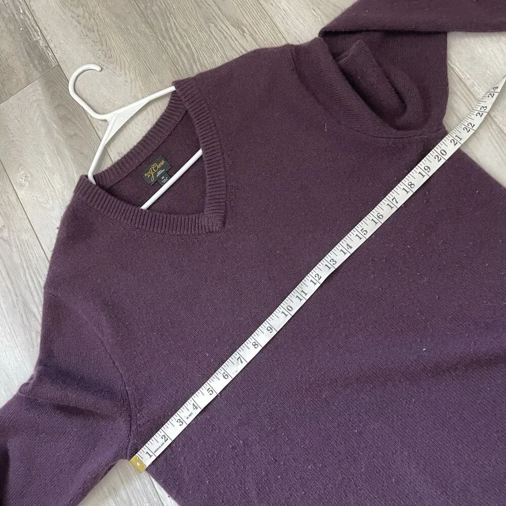 J.Crew Cashmere Sweater v neck long sleeve pullover mens Purple (medium) classic